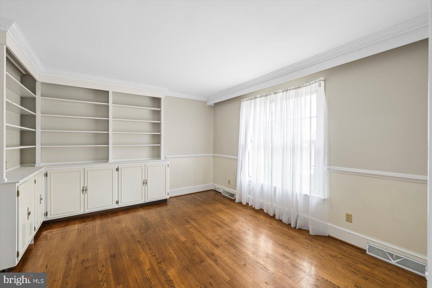 408 RIVERSIDE DR, FREDERICKSBURG, Virginia 22401, 3 Bedrooms Bedrooms, ,2 BathroomsBathrooms,Residential,For sale,408 RIVERSIDE DR,VAFB2008700 MLS # VAFB2008700