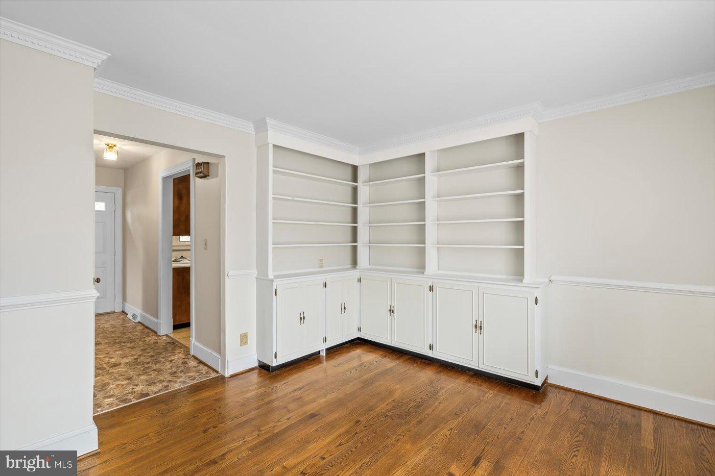 408 RIVERSIDE DR, FREDERICKSBURG, Virginia 22401, 3 Bedrooms Bedrooms, ,2 BathroomsBathrooms,Residential,For sale,408 RIVERSIDE DR,VAFB2008700 MLS # VAFB2008700