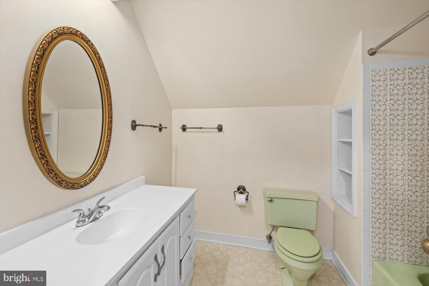 408 RIVERSIDE DR, FREDERICKSBURG, Virginia 22401, 3 Bedrooms Bedrooms, ,2 BathroomsBathrooms,Residential,For sale,408 RIVERSIDE DR,VAFB2008700 MLS # VAFB2008700