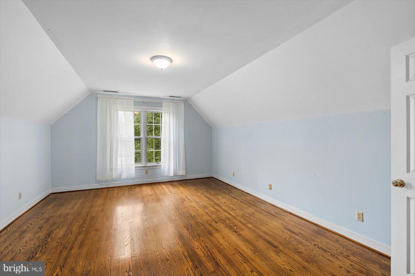408 RIVERSIDE DR, FREDERICKSBURG, Virginia 22401, 3 Bedrooms Bedrooms, ,2 BathroomsBathrooms,Residential,For sale,408 RIVERSIDE DR,VAFB2008700 MLS # VAFB2008700