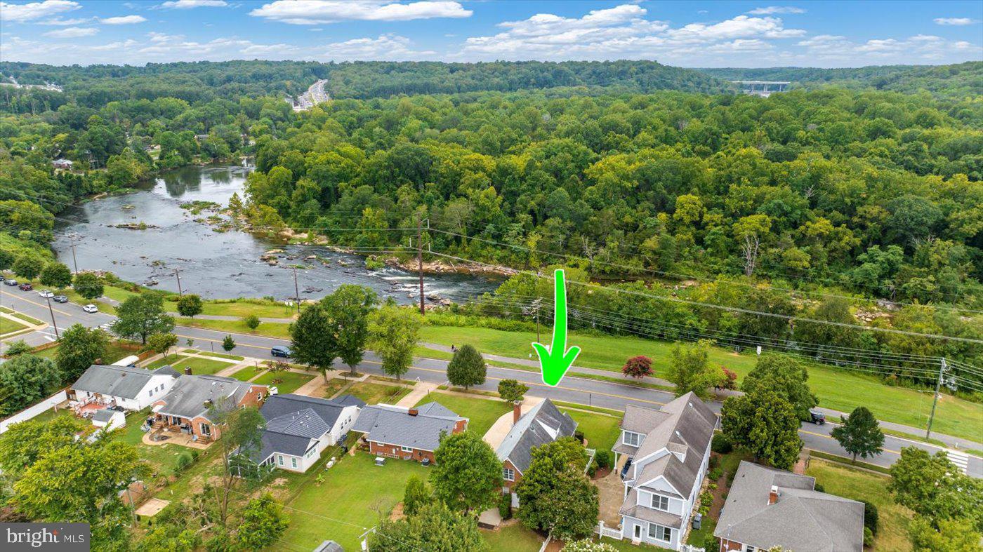 408 RIVERSIDE DR, FREDERICKSBURG, Virginia 22401, 3 Bedrooms Bedrooms, ,2 BathroomsBathrooms,Residential,For sale,408 RIVERSIDE DR,VAFB2008700 MLS # VAFB2008700