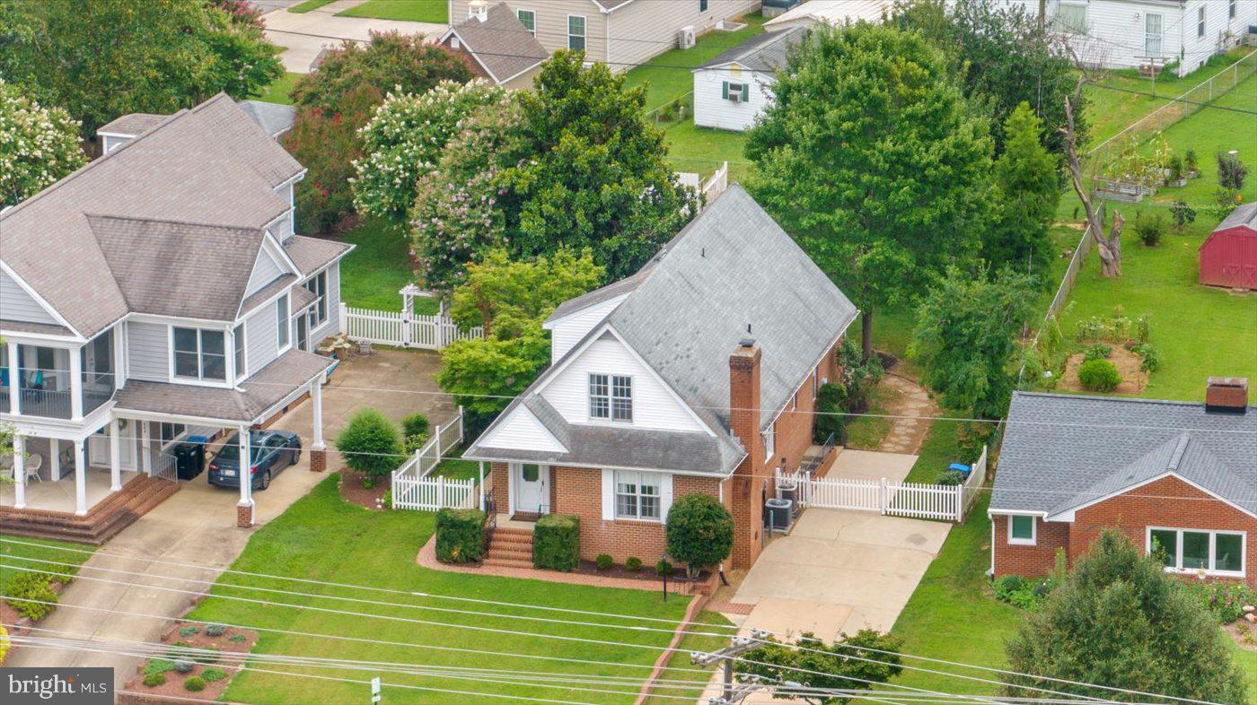 408 RIVERSIDE DR, FREDERICKSBURG, Virginia 22401, 3 Bedrooms Bedrooms, ,2 BathroomsBathrooms,Residential,For sale,408 RIVERSIDE DR,VAFB2008700 MLS # VAFB2008700