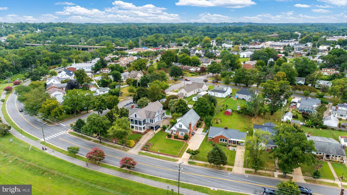 408 RIVERSIDE DR, FREDERICKSBURG, Virginia 22401, 3 Bedrooms Bedrooms, ,2 BathroomsBathrooms,Residential,For sale,408 RIVERSIDE DR,VAFB2008700 MLS # VAFB2008700