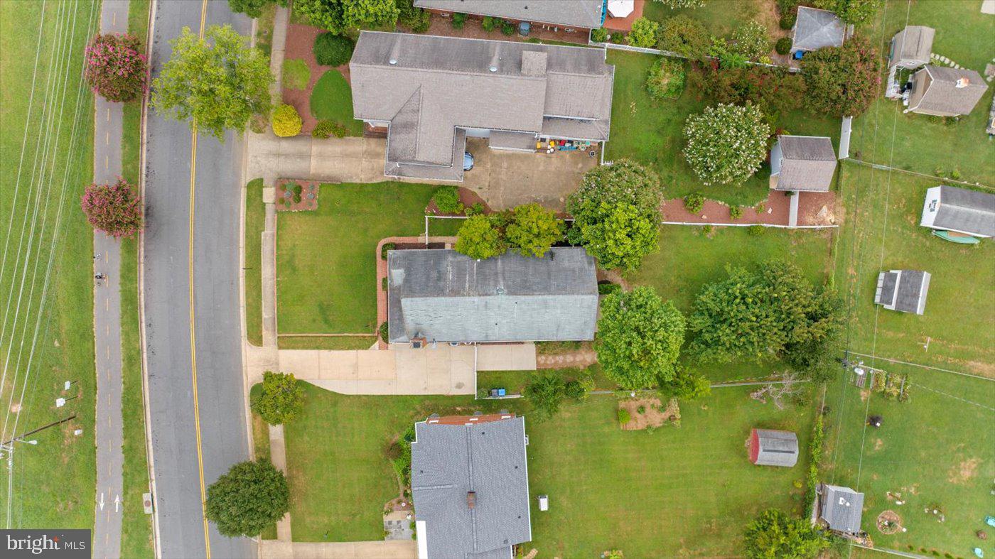 408 RIVERSIDE DR, FREDERICKSBURG, Virginia 22401, 3 Bedrooms Bedrooms, ,2 BathroomsBathrooms,Residential,For sale,408 RIVERSIDE DR,VAFB2008700 MLS # VAFB2008700