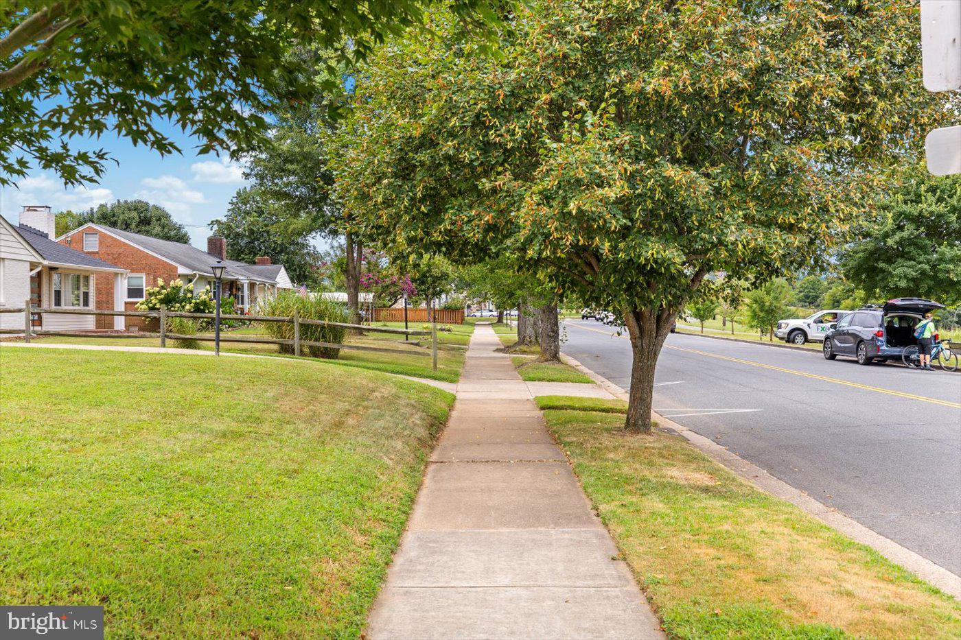 408 RIVERSIDE DR, FREDERICKSBURG, Virginia 22401, 3 Bedrooms Bedrooms, ,2 BathroomsBathrooms,Residential,For sale,408 RIVERSIDE DR,VAFB2008700 MLS # VAFB2008700