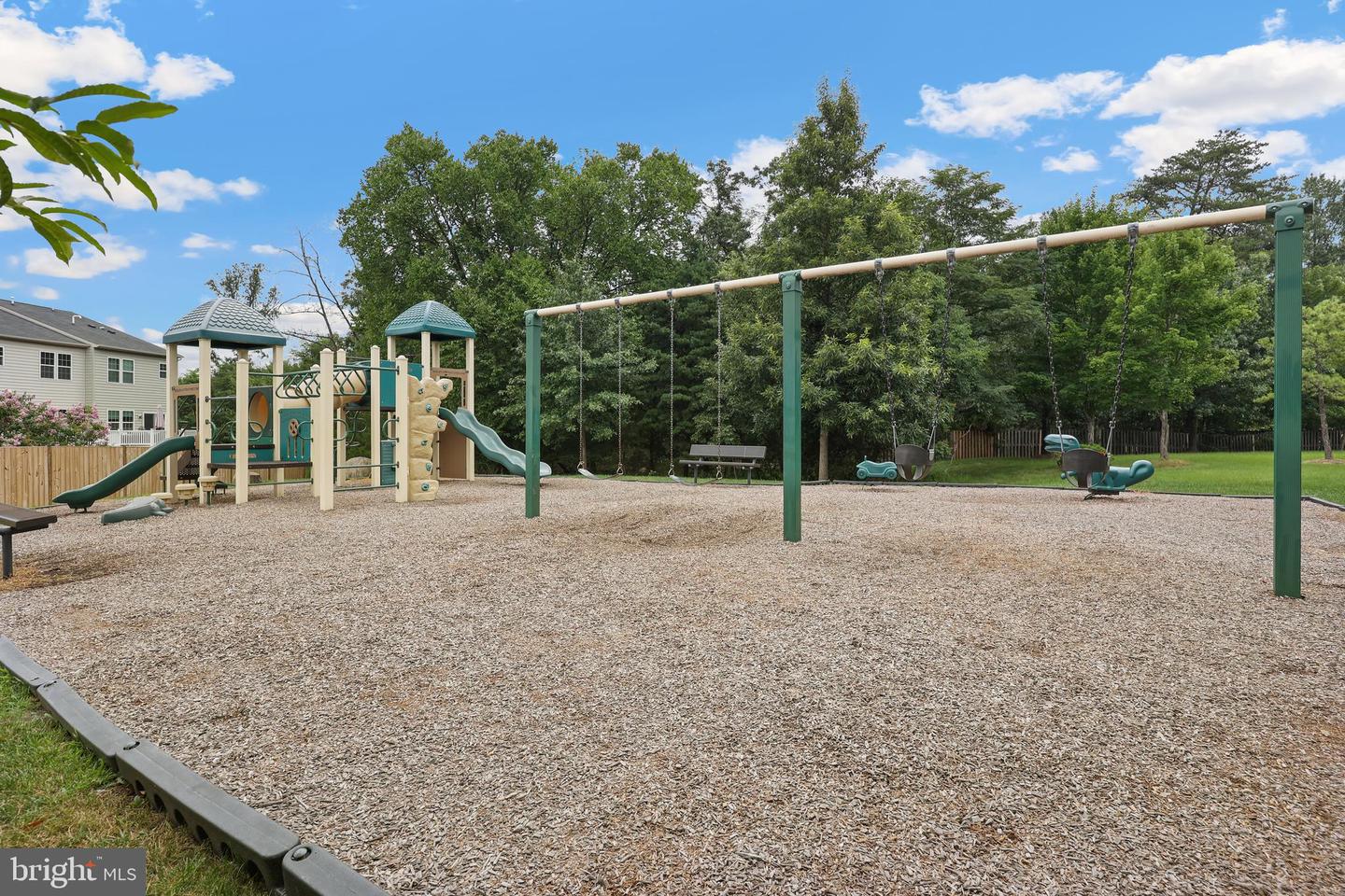 22855 CHESTNUT OAK TER, STERLING, Virginia 20166, 3 Bedrooms Bedrooms, ,2 BathroomsBathrooms,Residential,For sale,22855 CHESTNUT OAK TER,VALO2103326 MLS # VALO2103326