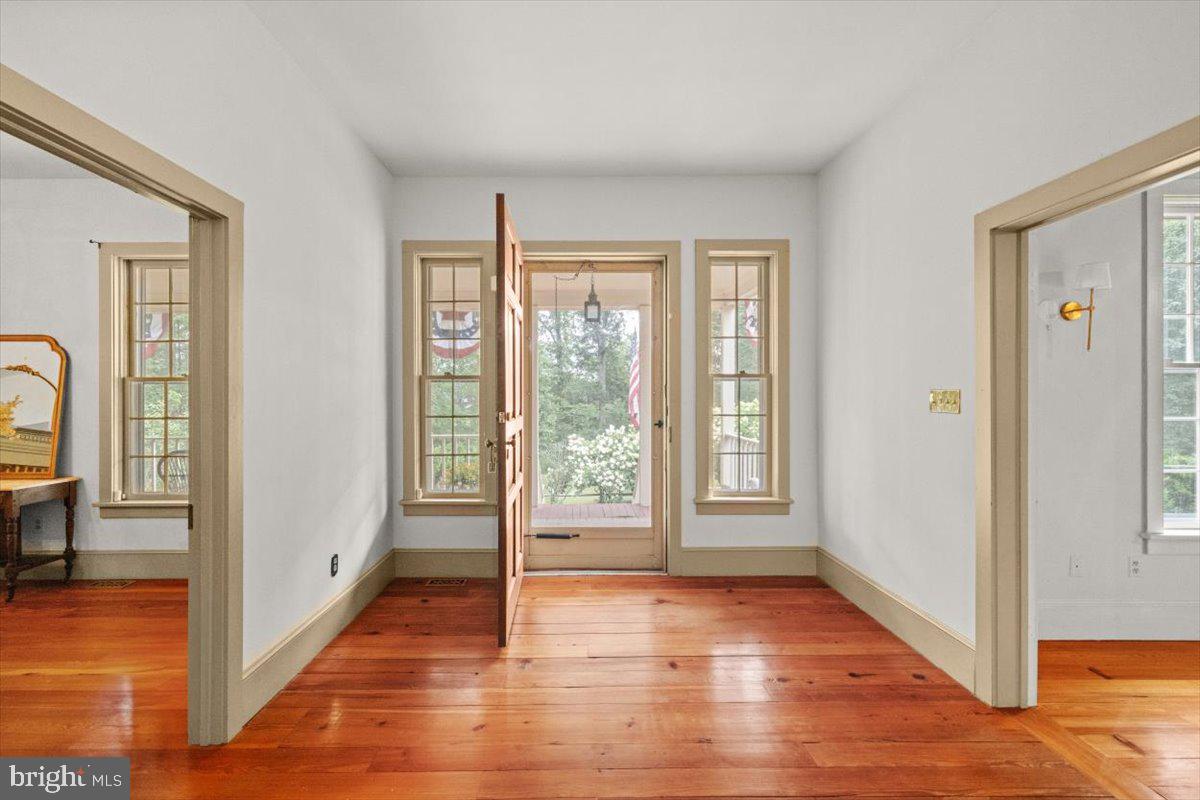 13944 ADEN RD, NOKESVILLE, Virginia 20181, 4 Bedrooms Bedrooms, ,4 BathroomsBathrooms,Residential,For sale,13944 ADEN RD,VAPW2100500 MLS # VAPW2100500