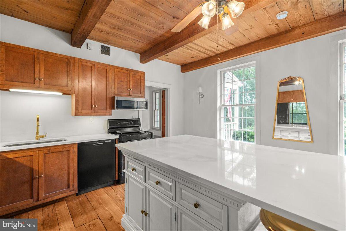 13944 ADEN RD, NOKESVILLE, Virginia 20181, 4 Bedrooms Bedrooms, ,4 BathroomsBathrooms,Residential,For sale,13944 ADEN RD,VAPW2100500 MLS # VAPW2100500