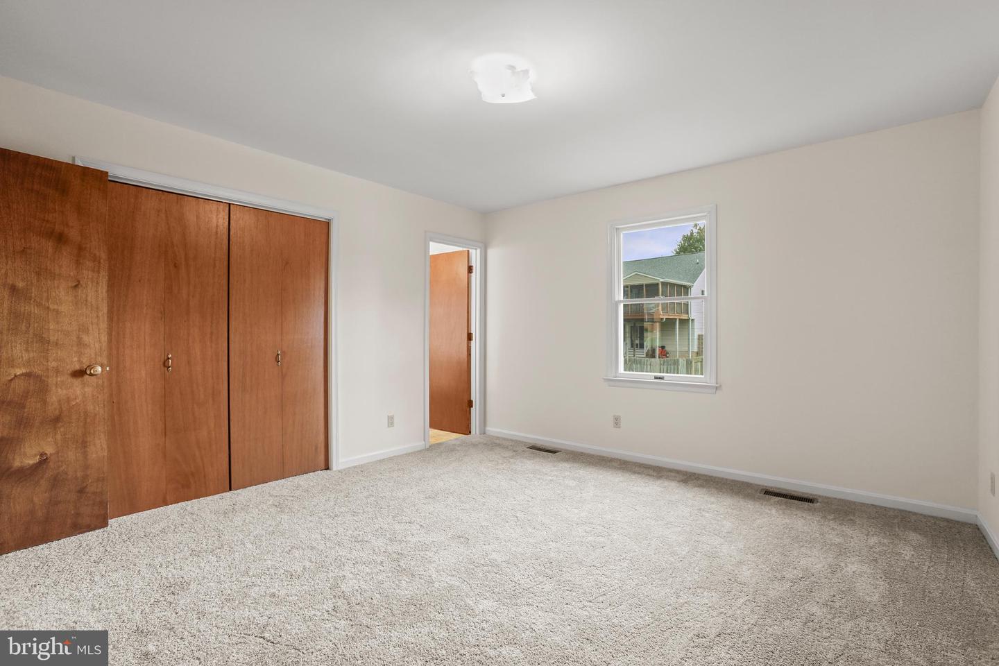 806 SHAMROCK DR, FREDERICKSBURG, Virginia 22407, 3 Bedrooms Bedrooms, 5 Rooms Rooms,2 BathroomsBathrooms,Residential,For sale,806 SHAMROCK DR,VASP2035126 MLS # VASP2035126