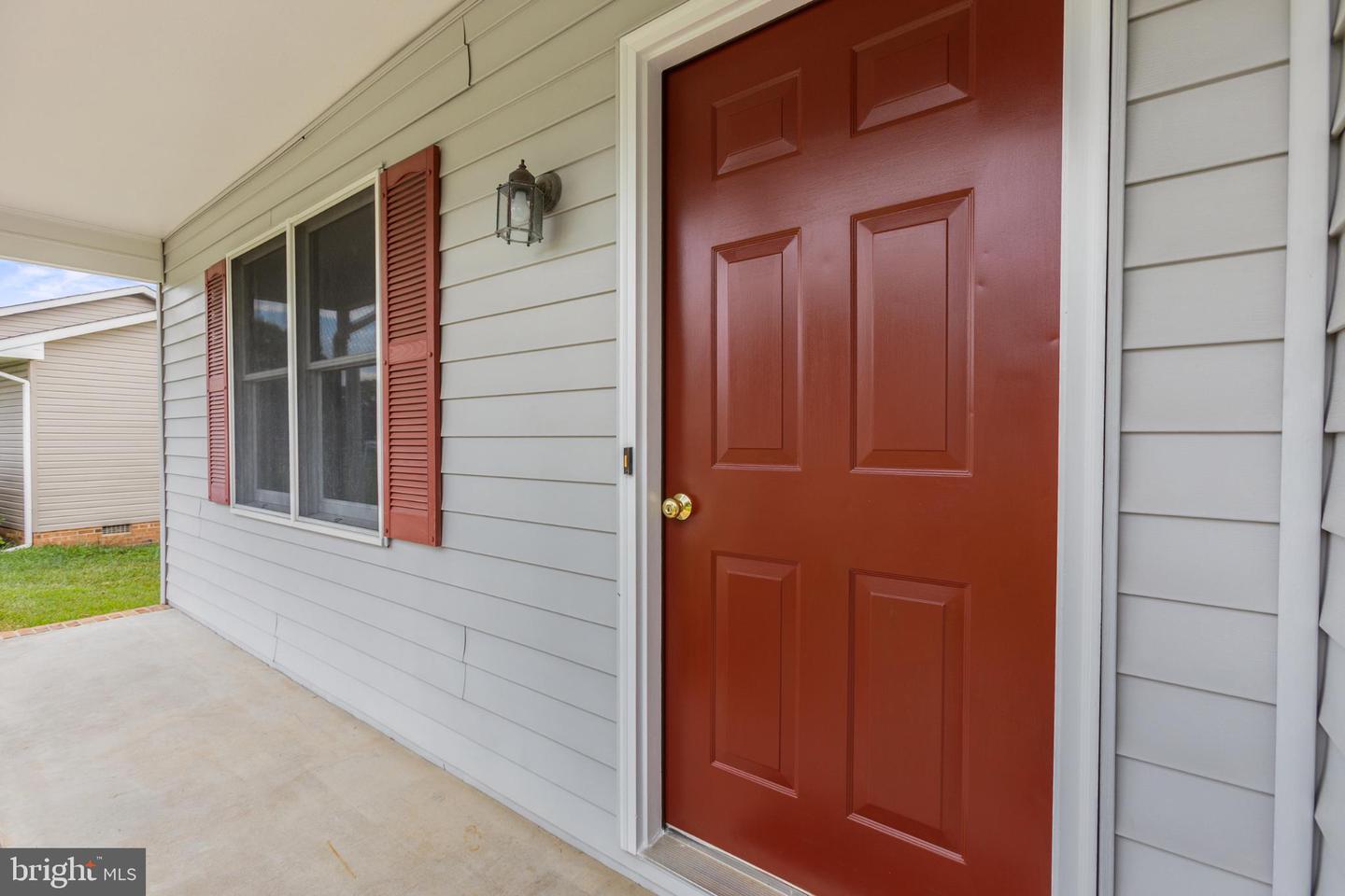 806 SHAMROCK DR, FREDERICKSBURG, Virginia 22407, 3 Bedrooms Bedrooms, 5 Rooms Rooms,2 BathroomsBathrooms,Residential,For sale,806 SHAMROCK DR,VASP2035126 MLS # VASP2035126