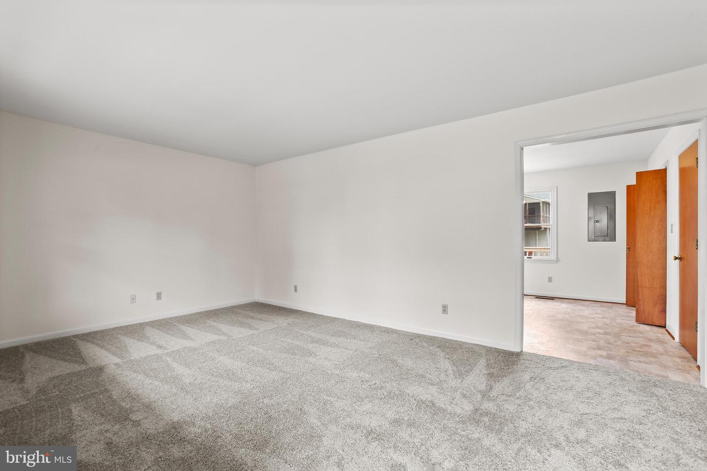 806 SHAMROCK DR, FREDERICKSBURG, Virginia 22407, 3 Bedrooms Bedrooms, 5 Rooms Rooms,2 BathroomsBathrooms,Residential,For sale,806 SHAMROCK DR,VASP2035126 MLS # VASP2035126