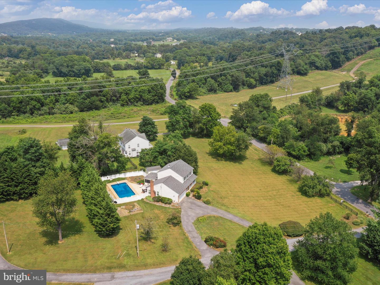 341 WARM SPRINGS RD, WINCHESTER, Virginia 22603, 4 Bedrooms Bedrooms, ,2 BathroomsBathrooms,Residential,For sale,341 WARM SPRINGS RD,VAFV2035778 MLS # VAFV2035778