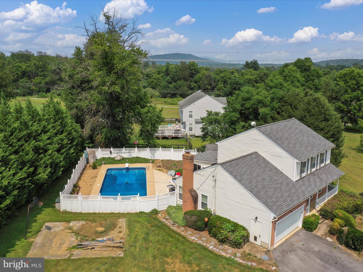 341 WARM SPRINGS RD, WINCHESTER, Virginia 22603, 4 Bedrooms Bedrooms, ,2 BathroomsBathrooms,Residential,For sale,341 WARM SPRINGS RD,VAFV2035778 MLS # VAFV2035778