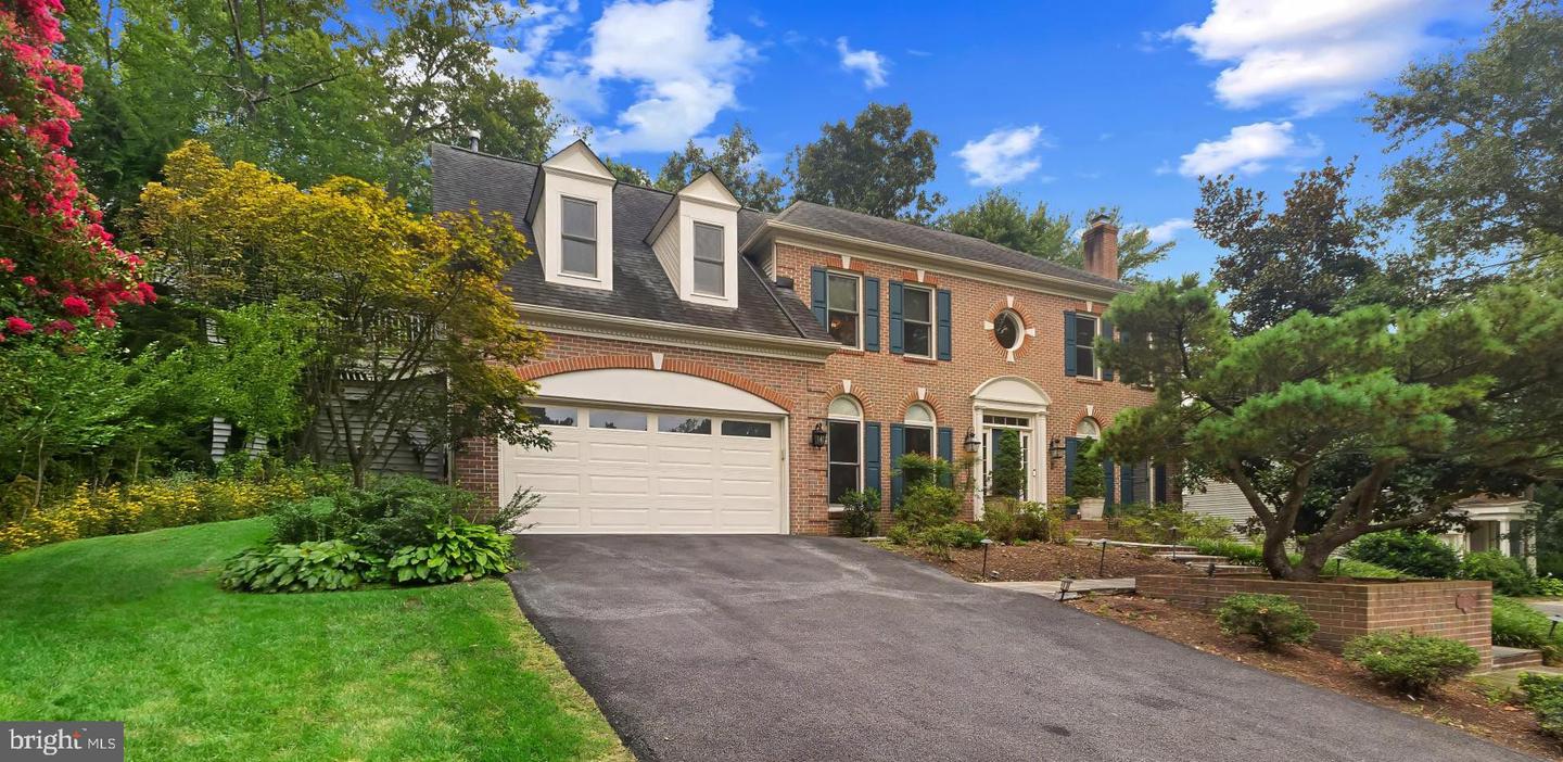 1201 ESSEX MANOR CT, ALEXANDRIA, Virginia 22308, 4 Bedrooms Bedrooms, ,4 BathroomsBathrooms,Residential,For sale,1201 ESSEX MANOR CT,VAFX2259038 MLS # VAFX2259038