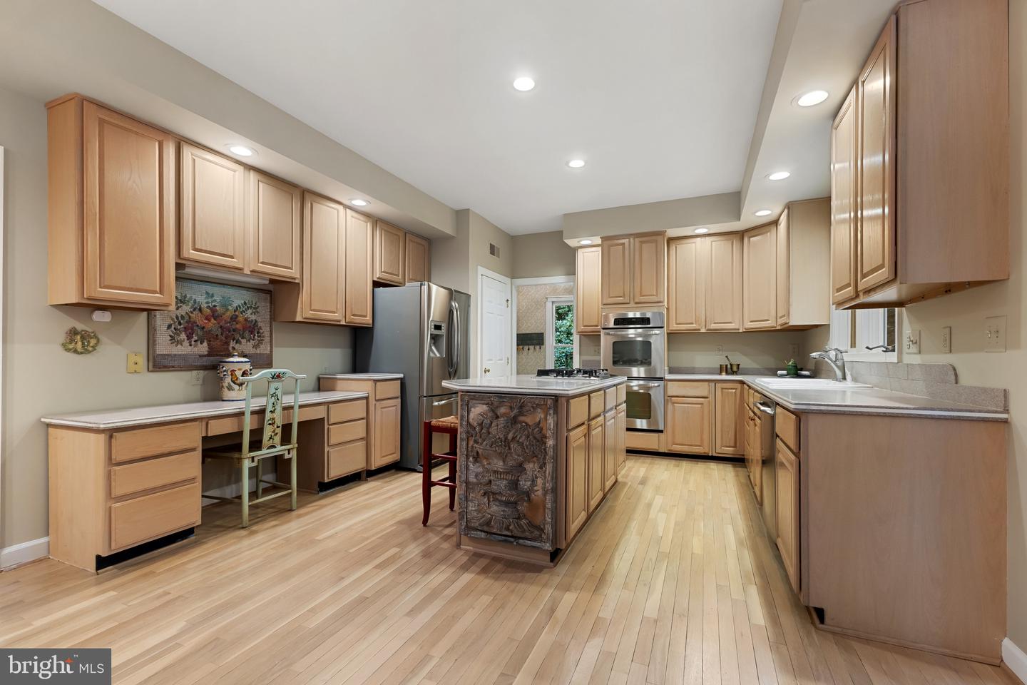 1201 ESSEX MANOR CT, ALEXANDRIA, Virginia 22308, 4 Bedrooms Bedrooms, ,4 BathroomsBathrooms,Residential,For sale,1201 ESSEX MANOR CT,VAFX2259038 MLS # VAFX2259038