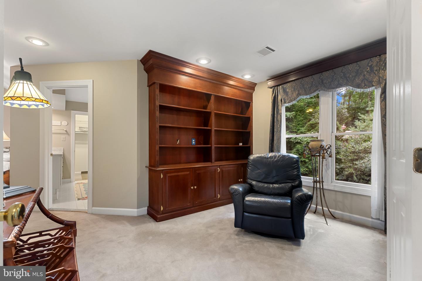 1201 ESSEX MANOR CT, ALEXANDRIA, Virginia 22308, 4 Bedrooms Bedrooms, ,4 BathroomsBathrooms,Residential,For sale,1201 ESSEX MANOR CT,VAFX2259038 MLS # VAFX2259038