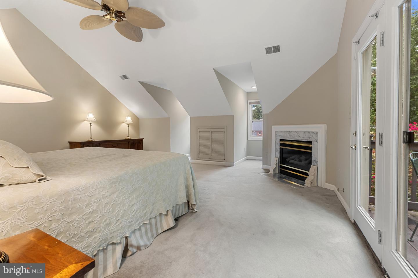 1201 ESSEX MANOR CT, ALEXANDRIA, Virginia 22308, 4 Bedrooms Bedrooms, ,4 BathroomsBathrooms,Residential,For sale,1201 ESSEX MANOR CT,VAFX2259038 MLS # VAFX2259038