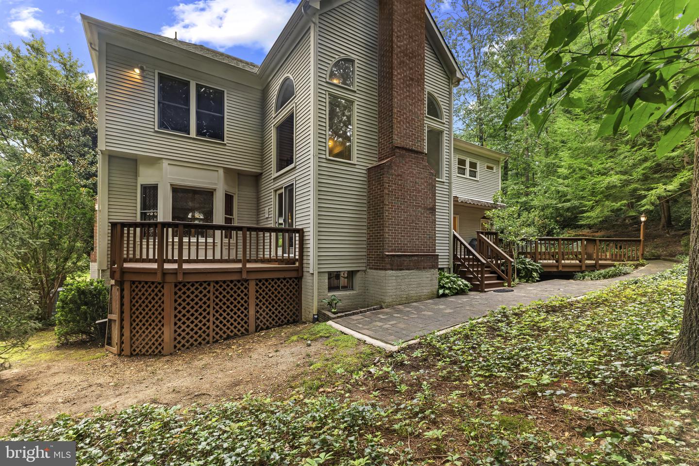 1201 ESSEX MANOR CT, ALEXANDRIA, Virginia 22308, 4 Bedrooms Bedrooms, ,4 BathroomsBathrooms,Residential,For sale,1201 ESSEX MANOR CT,VAFX2259038 MLS # VAFX2259038