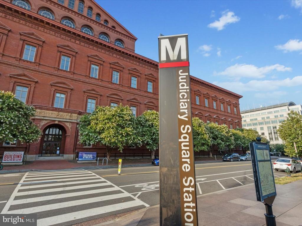 811 4TH ST NW #608, WASHINGTON, District Of Columbia 20001, 1 Bedroom Bedrooms, 4 Rooms Rooms,1 BathroomBathrooms,Residential,For sale,811 4TH ST NW #608,DCDC2213396 MLS # DCDC2213396