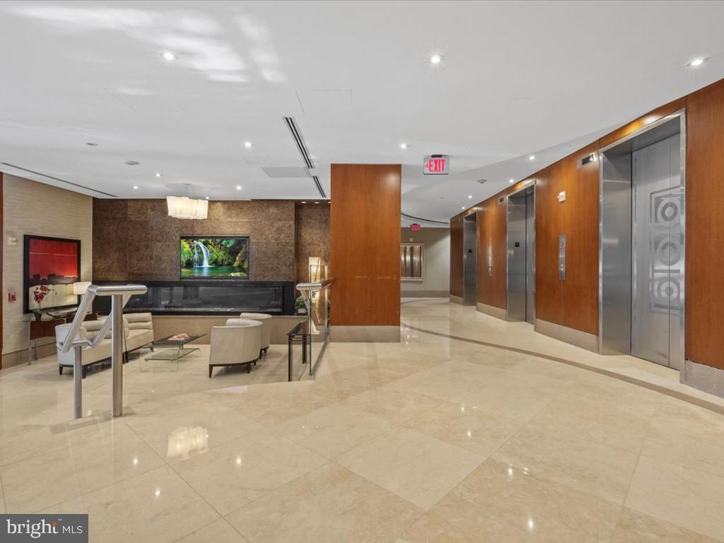 811 4TH ST NW #608, WASHINGTON, District Of Columbia 20001, 1 Bedroom Bedrooms, 4 Rooms Rooms,1 BathroomBathrooms,Residential,For sale,811 4TH ST NW #608,DCDC2213396 MLS # DCDC2213396