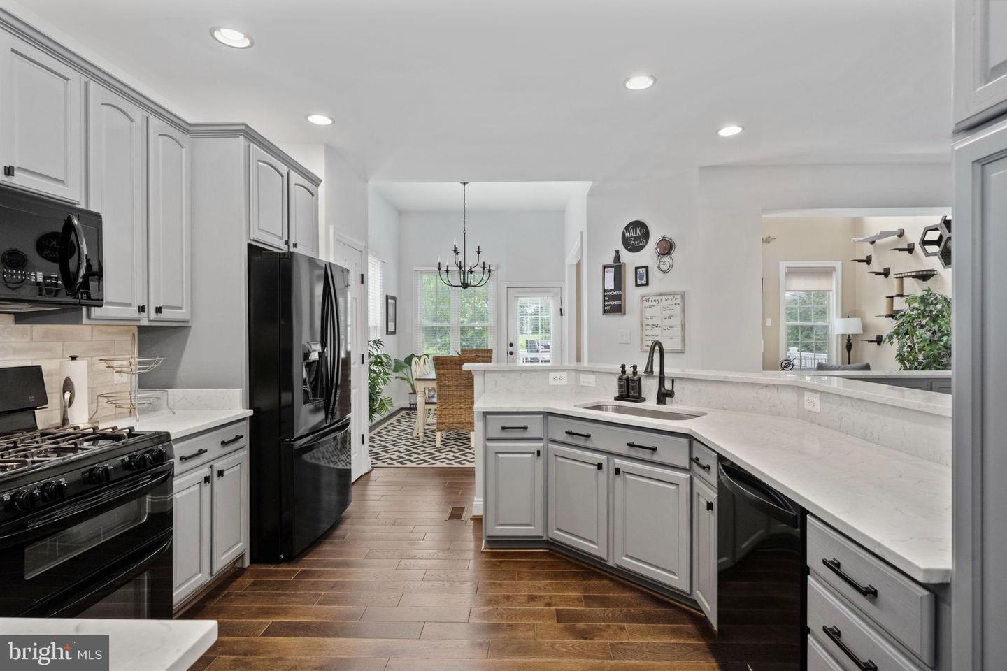 6012 DUNNBROOK TER, HAYMARKET, Virginia 20169, 5 Bedrooms Bedrooms, ,3 BathroomsBathrooms,Residential,For sale,6012 DUNNBROOK TER,VAPW2100674 MLS # VAPW2100674
