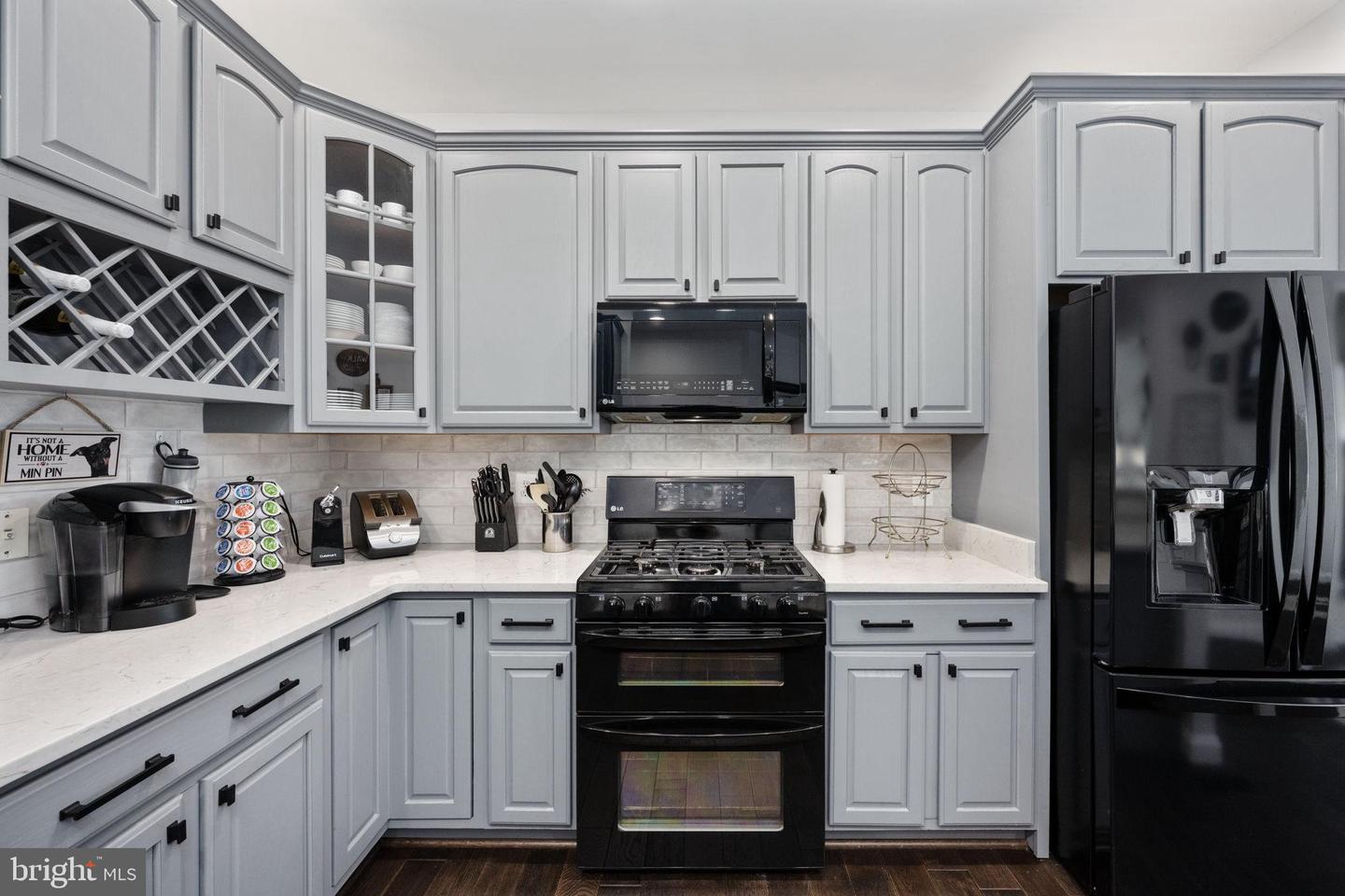 6012 DUNNBROOK TER, HAYMARKET, Virginia 20169, 5 Bedrooms Bedrooms, ,3 BathroomsBathrooms,Residential,For sale,6012 DUNNBROOK TER,VAPW2100674 MLS # VAPW2100674