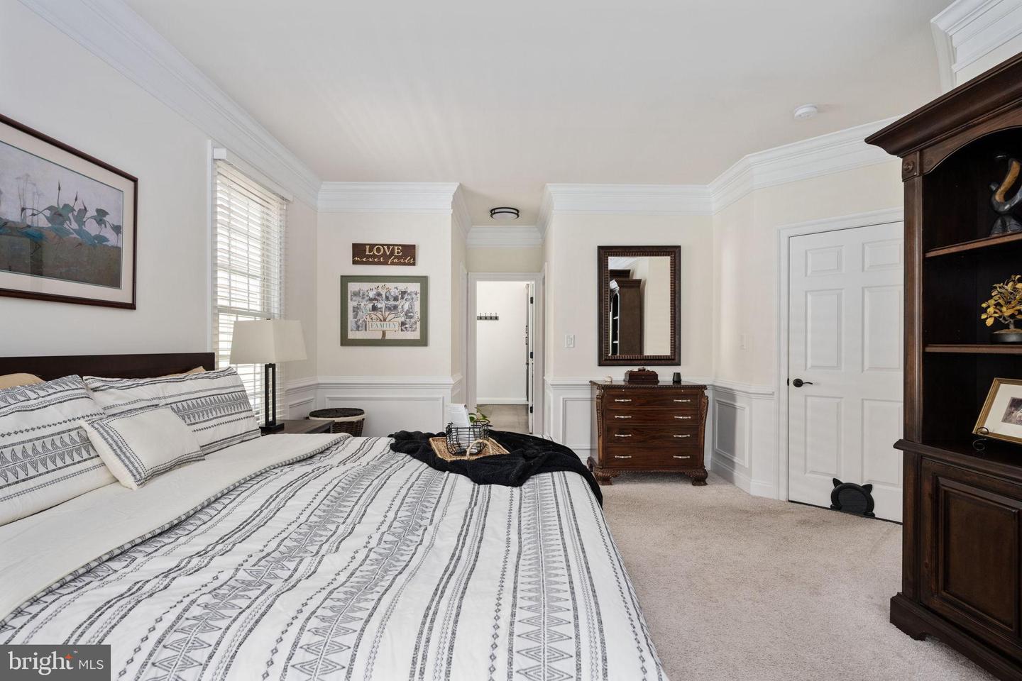 6012 DUNNBROOK TER, HAYMARKET, Virginia 20169, 5 Bedrooms Bedrooms, ,3 BathroomsBathrooms,Residential,For sale,6012 DUNNBROOK TER,VAPW2100674 MLS # VAPW2100674