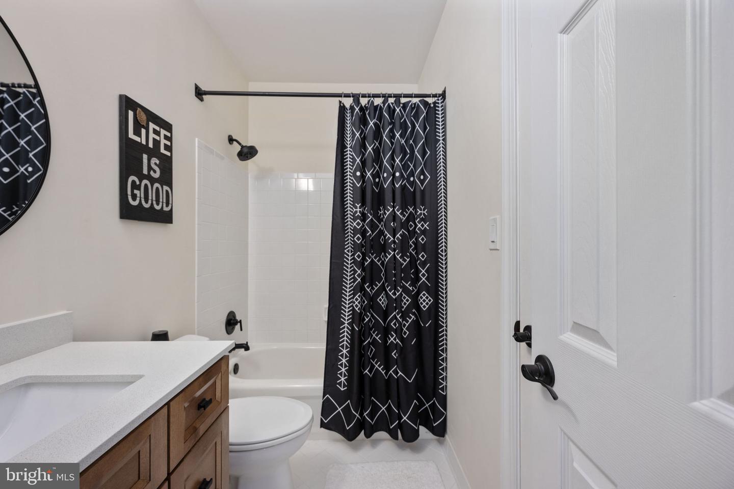 6012 DUNNBROOK TER, HAYMARKET, Virginia 20169, 5 Bedrooms Bedrooms, ,3 BathroomsBathrooms,Residential,For sale,6012 DUNNBROOK TER,VAPW2100674 MLS # VAPW2100674
