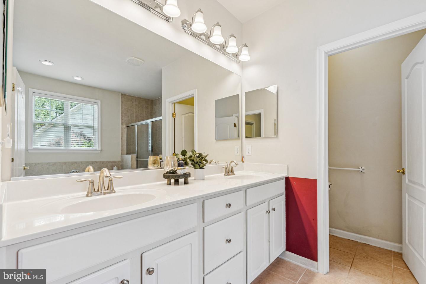 108 BUNTING CT, LAKE FREDERICK, Virginia 22630, 3 Bedrooms Bedrooms, ,4 BathroomsBathrooms,Residential,For sale,108 BUNTING CT,VAFV2035860 MLS # VAFV2035860