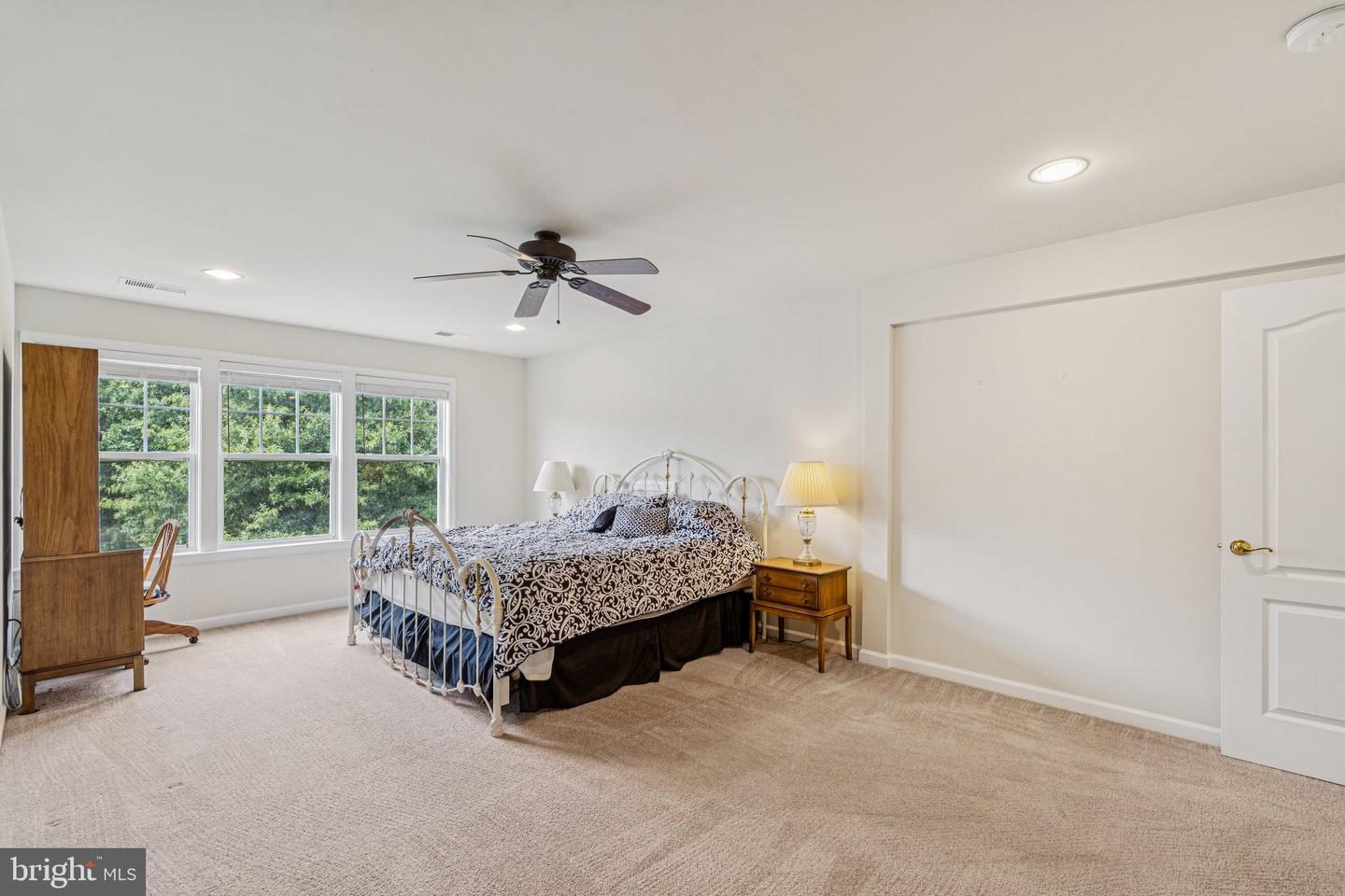 108 BUNTING CT, LAKE FREDERICK, Virginia 22630, 3 Bedrooms Bedrooms, ,4 BathroomsBathrooms,Residential,For sale,108 BUNTING CT,VAFV2035860 MLS # VAFV2035860