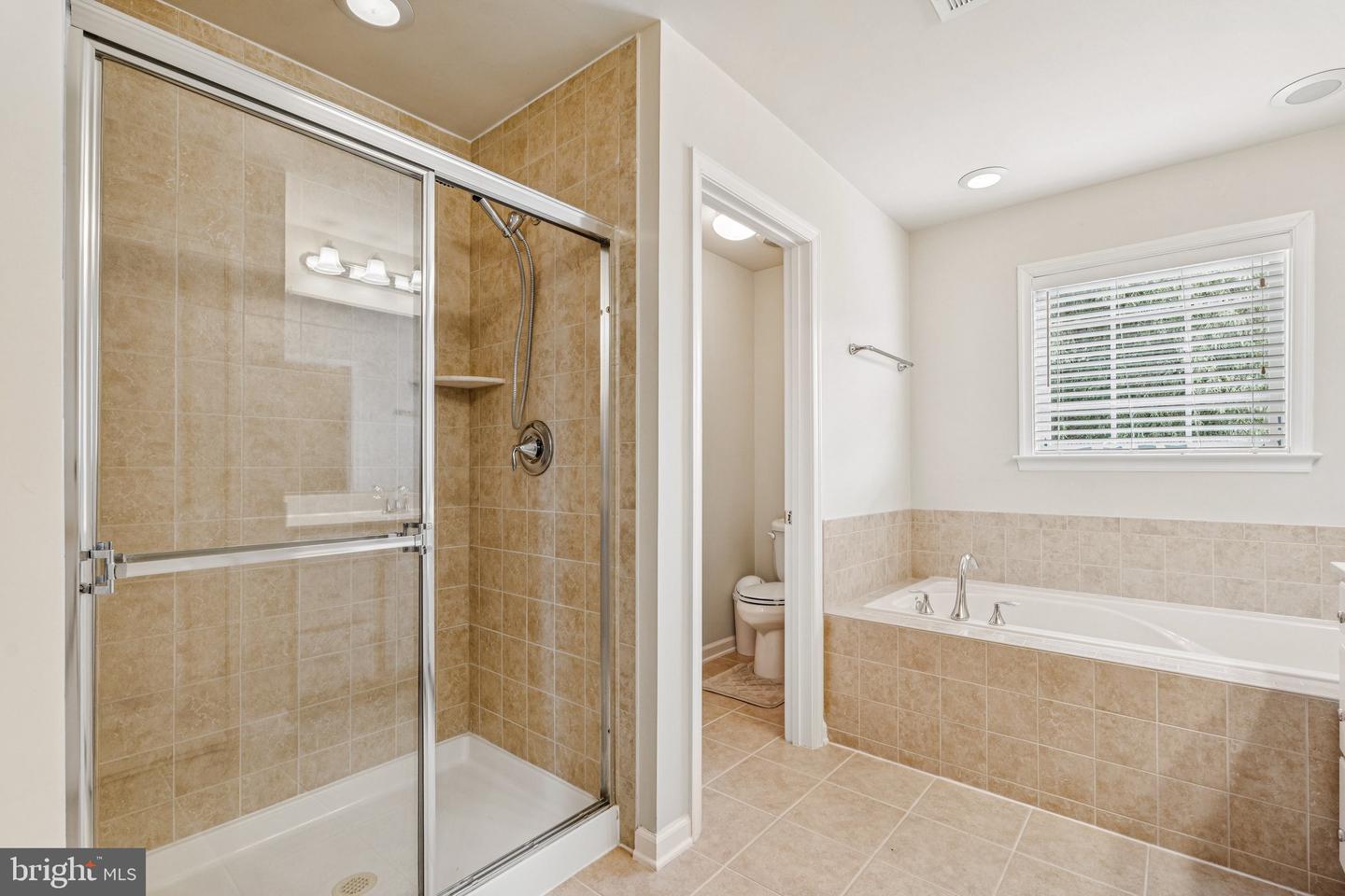 108 BUNTING CT, LAKE FREDERICK, Virginia 22630, 3 Bedrooms Bedrooms, ,4 BathroomsBathrooms,Residential,For sale,108 BUNTING CT,VAFV2035860 MLS # VAFV2035860