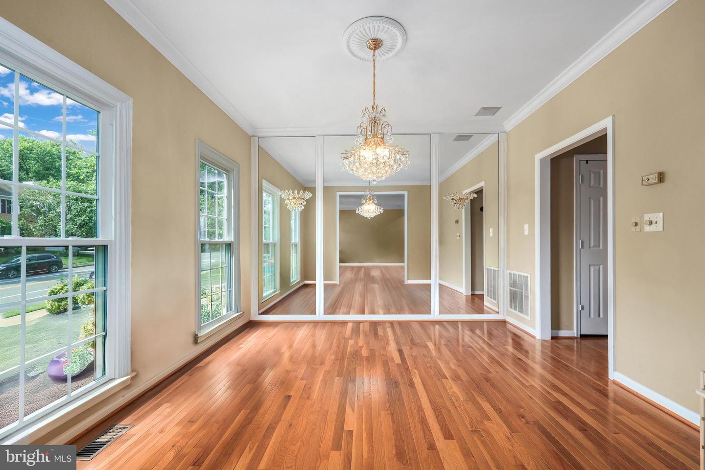 13616 NORTHBOURNE DR, CENTREVILLE, Virginia 20120, 4 Bedrooms Bedrooms, ,4 BathroomsBathrooms,Residential,For sale,13616 NORTHBOURNE DR,VAFX2259324 MLS # VAFX2259324