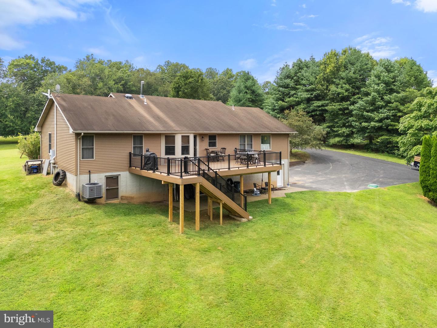 12155 TUTTS MILL LN, CULPEPER, Virginia 22701, 4 Bedrooms Bedrooms, ,3 BathroomsBathrooms,Residential,For sale,12155 TUTTS MILL LN,VACU2011176 MLS # VACU2011176