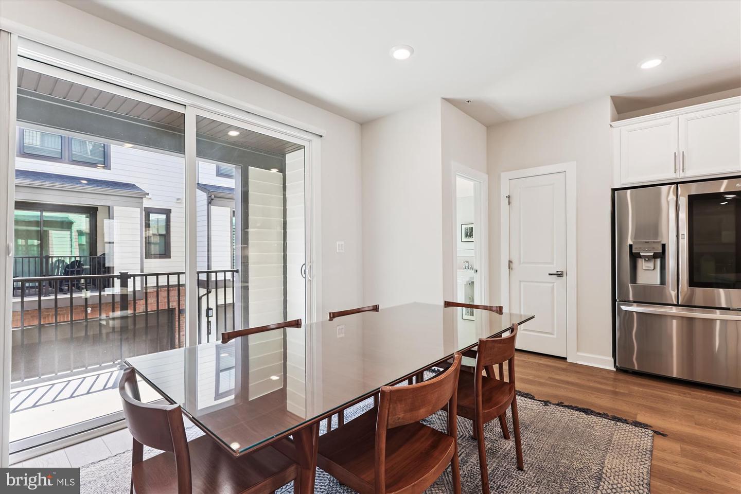205 MARKET SQ NW #15, VIENNA, Virginia 22180, 4 Bedrooms Bedrooms, ,4 BathroomsBathrooms,Residential,For sale,205 MARKET SQ NW #15,VAFX2258998 MLS # VAFX2258998