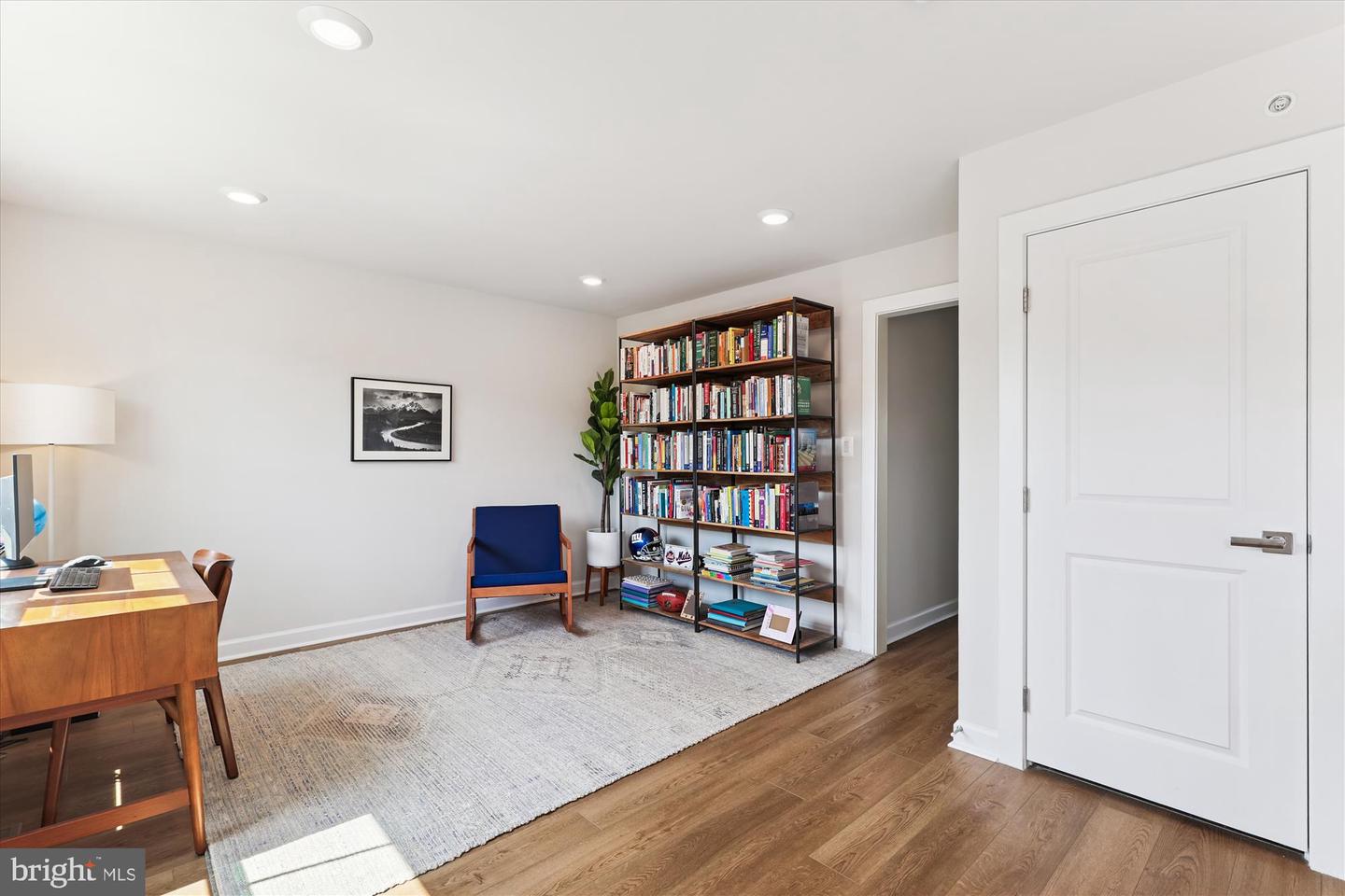 205 MARKET SQ NW #15, VIENNA, Virginia 22180, 4 Bedrooms Bedrooms, ,4 BathroomsBathrooms,Residential,For sale,205 MARKET SQ NW #15,VAFX2258998 MLS # VAFX2258998