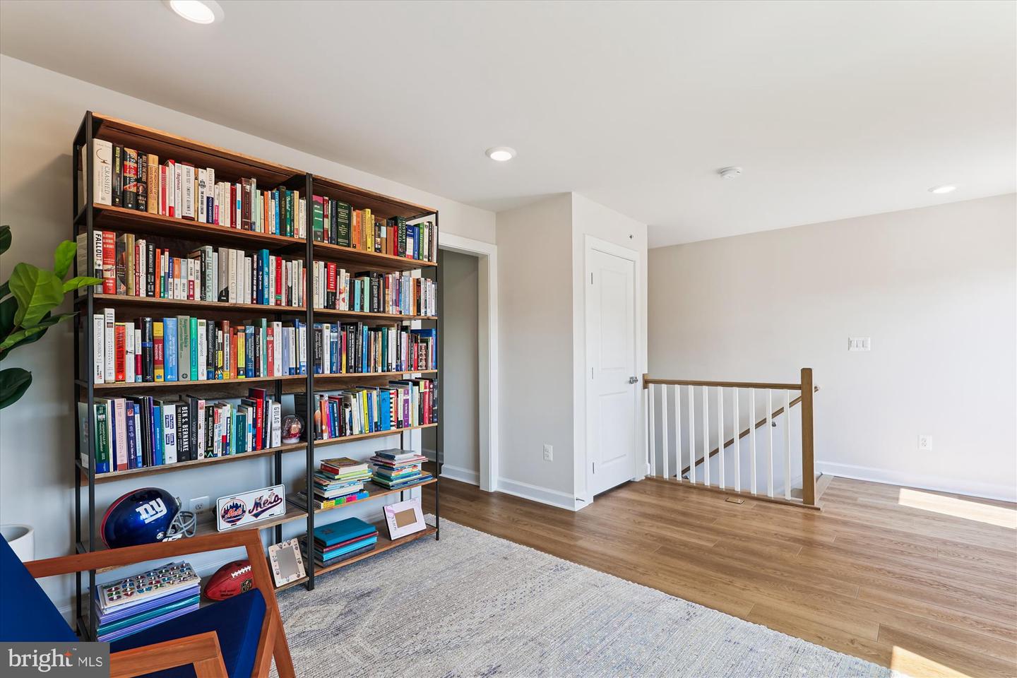 205 MARKET SQ NW #15, VIENNA, Virginia 22180, 4 Bedrooms Bedrooms, ,4 BathroomsBathrooms,Residential,For sale,205 MARKET SQ NW #15,VAFX2258998 MLS # VAFX2258998