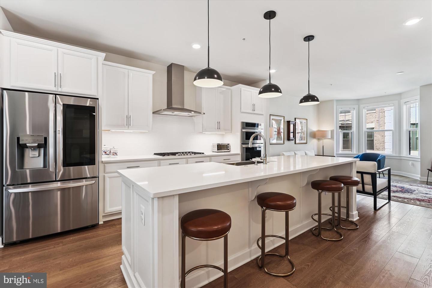 205 MARKET SQ NW #15, VIENNA, Virginia 22180, 4 Bedrooms Bedrooms, ,4 BathroomsBathrooms,Residential,For sale,205 MARKET SQ NW #15,VAFX2258998 MLS # VAFX2258998