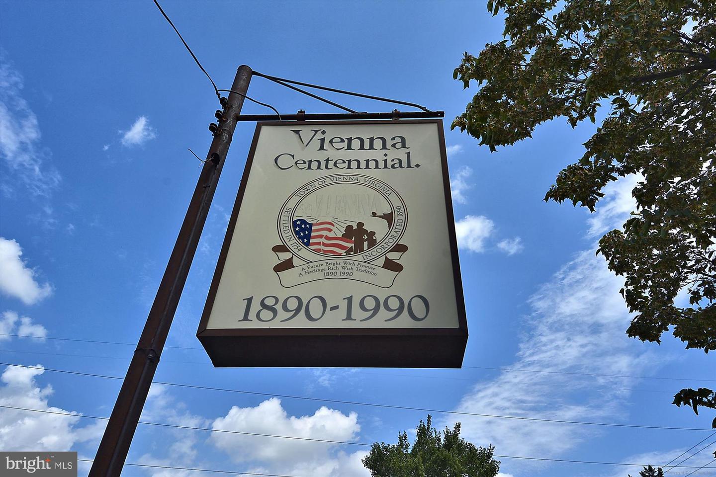 205 MARKET SQ NW #15, VIENNA, Virginia 22180, 4 Bedrooms Bedrooms, ,4 BathroomsBathrooms,Residential,For sale,205 MARKET SQ NW #15,VAFX2258998 MLS # VAFX2258998