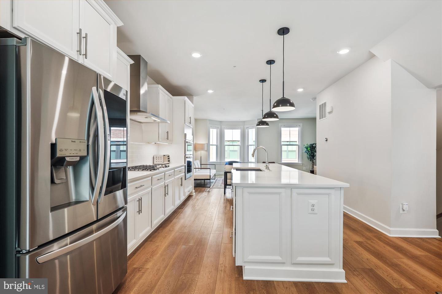 205 MARKET SQ NW #15, VIENNA, Virginia 22180, 4 Bedrooms Bedrooms, ,4 BathroomsBathrooms,Residential,For sale,205 MARKET SQ NW #15,VAFX2258998 MLS # VAFX2258998