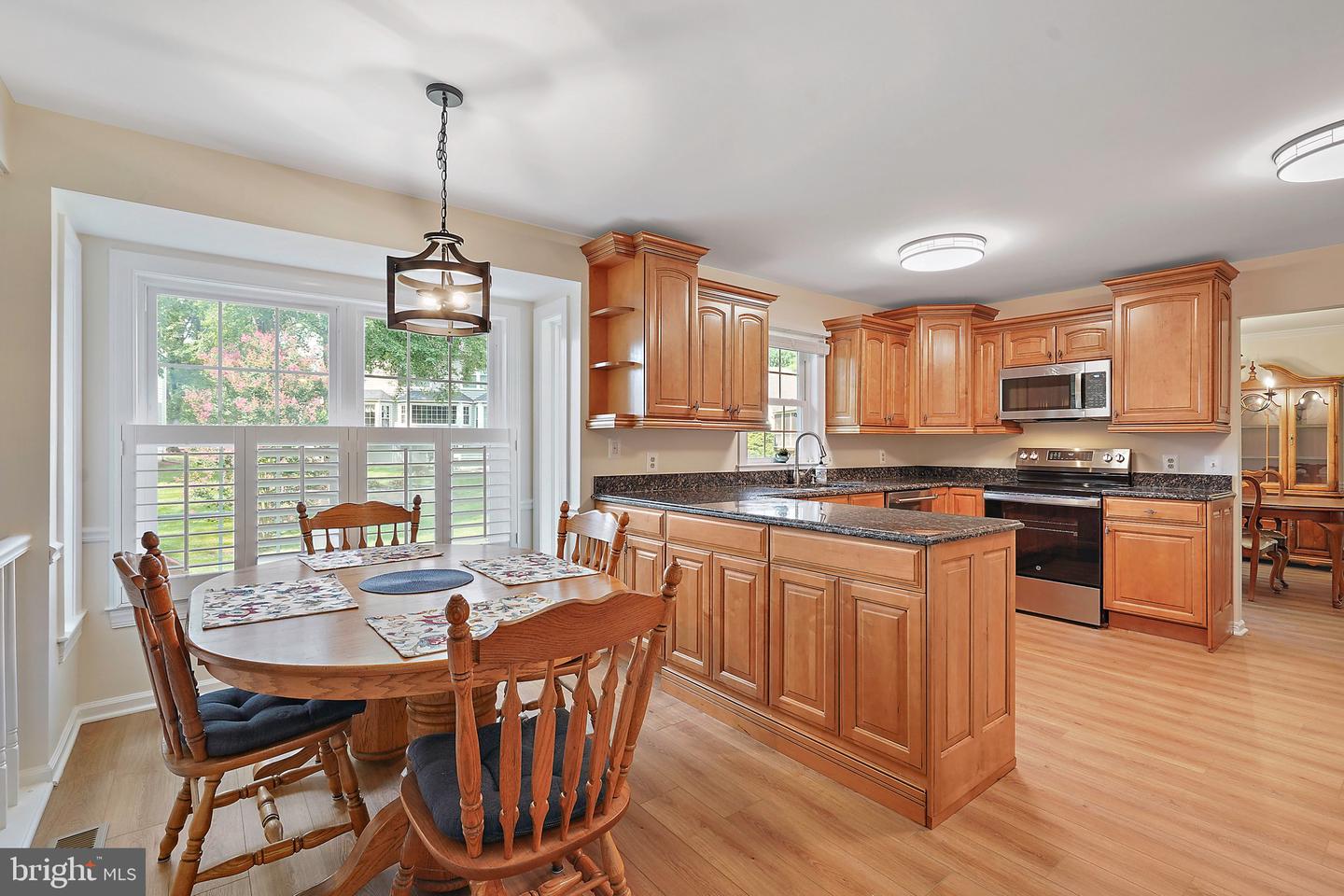 13430 BLACK GUM CT, CHANTILLY, Virginia 20151, 4 Bedrooms Bedrooms, 12 Rooms Rooms,2 BathroomsBathrooms,Residential,For sale,13430 BLACK GUM CT,VAFX2259054 MLS # VAFX2259054