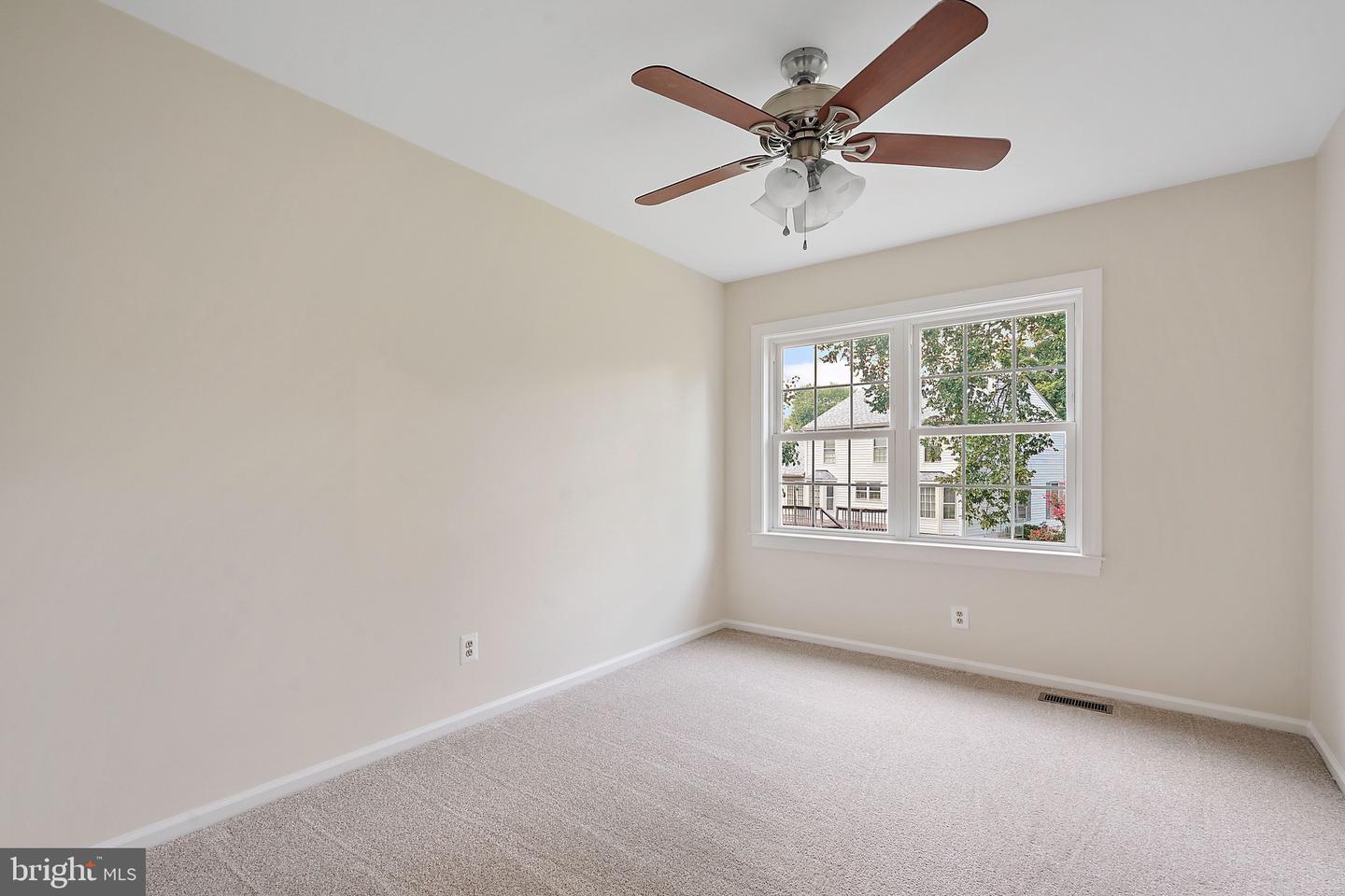 13430 BLACK GUM CT, CHANTILLY, Virginia 20151, 4 Bedrooms Bedrooms, 12 Rooms Rooms,2 BathroomsBathrooms,Residential,For sale,13430 BLACK GUM CT,VAFX2259054 MLS # VAFX2259054