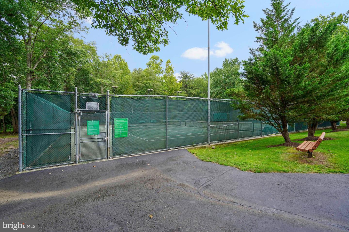 13430 BLACK GUM CT, CHANTILLY, Virginia 20151, 4 Bedrooms Bedrooms, 12 Rooms Rooms,2 BathroomsBathrooms,Residential,For sale,13430 BLACK GUM CT,VAFX2259054 MLS # VAFX2259054
