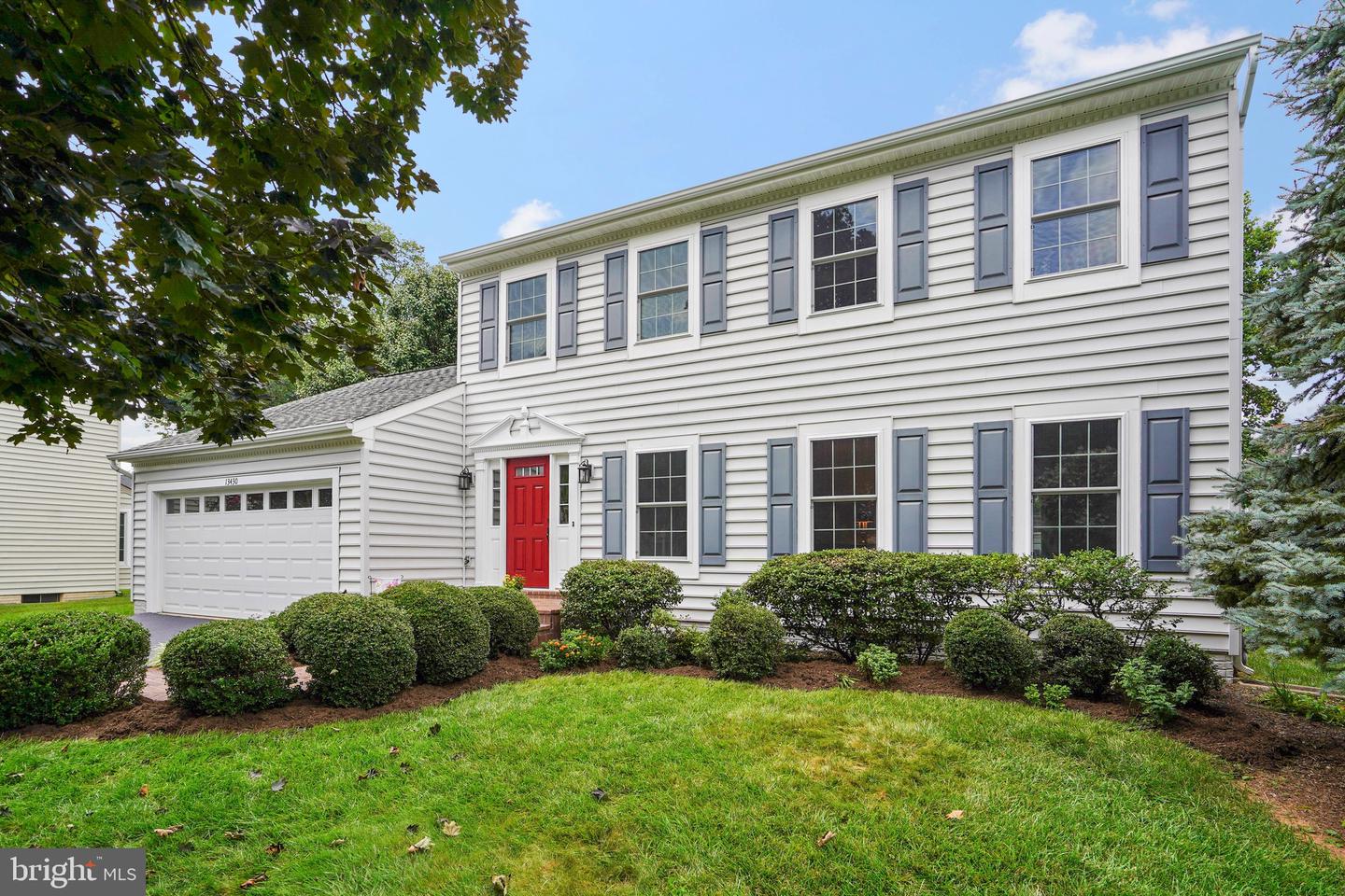 13430 BLACK GUM CT, CHANTILLY, Virginia 20151, 4 Bedrooms Bedrooms, 12 Rooms Rooms,2 BathroomsBathrooms,Residential,For sale,13430 BLACK GUM CT,VAFX2259054 MLS # VAFX2259054