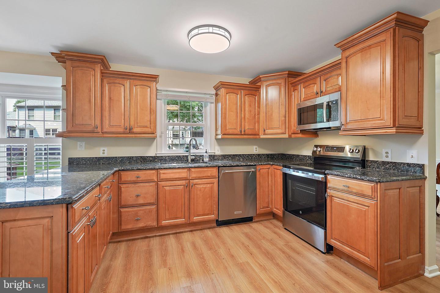 13430 BLACK GUM CT, CHANTILLY, Virginia 20151, 4 Bedrooms Bedrooms, 12 Rooms Rooms,2 BathroomsBathrooms,Residential,For sale,13430 BLACK GUM CT,VAFX2259054 MLS # VAFX2259054