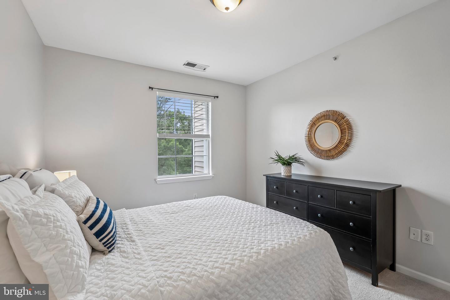 12956 CENTRE PARK CIR #417, HERNDON, Virginia 20171, 2 Bedrooms Bedrooms, ,2 BathroomsBathrooms,Residential,For sale,12956 CENTRE PARK CIR #417,VAFX2259074 MLS # VAFX2259074