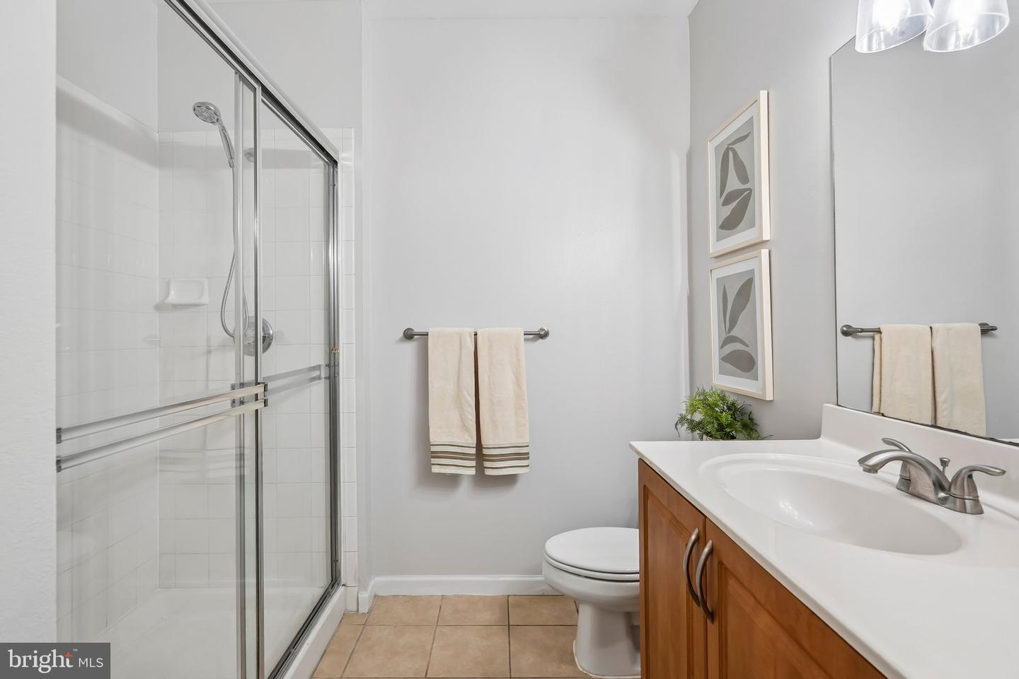 12956 CENTRE PARK CIR #417, HERNDON, Virginia 20171, 2 Bedrooms Bedrooms, ,2 BathroomsBathrooms,Residential,For sale,12956 CENTRE PARK CIR #417,VAFX2259074 MLS # VAFX2259074