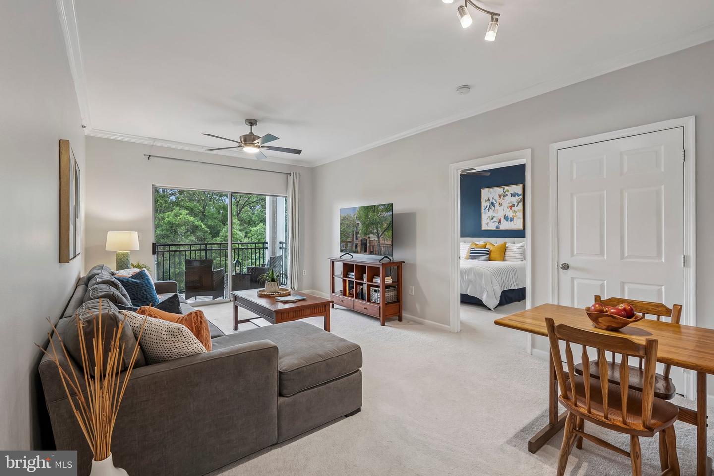 12956 CENTRE PARK CIR #417, HERNDON, Virginia 20171, 2 Bedrooms Bedrooms, ,2 BathroomsBathrooms,Residential,For sale,12956 CENTRE PARK CIR #417,VAFX2259074 MLS # VAFX2259074