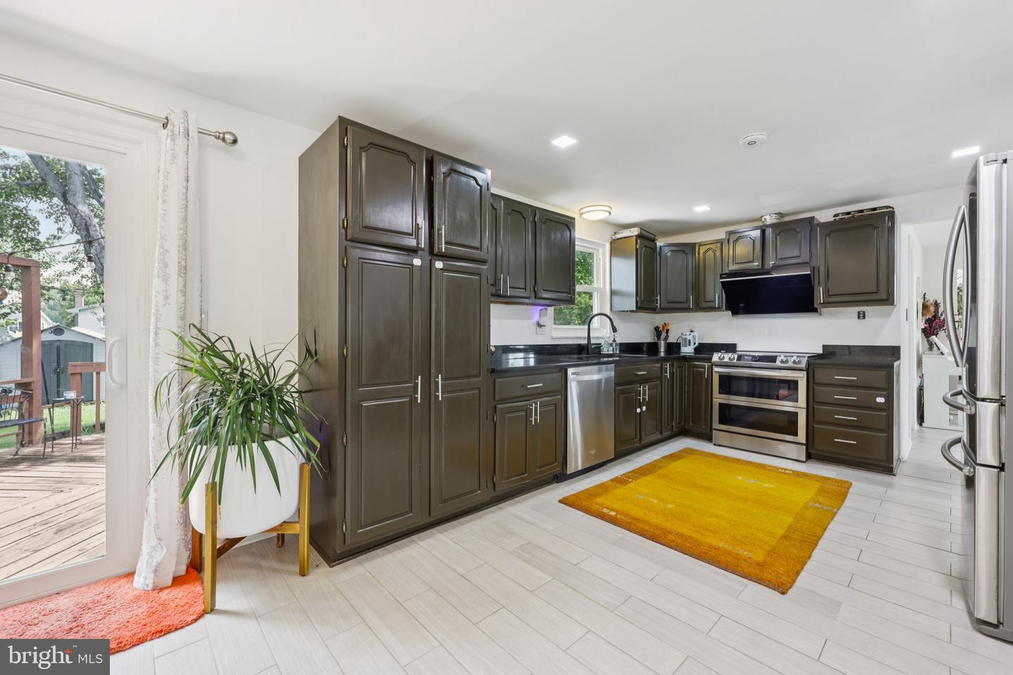 104 N GARFIELD RD, STERLING, Virginia 20164, 3 Bedrooms Bedrooms, ,2 BathroomsBathrooms,Residential,For sale,104 N GARFIELD RD,VALO2103788 MLS # VALO2103788