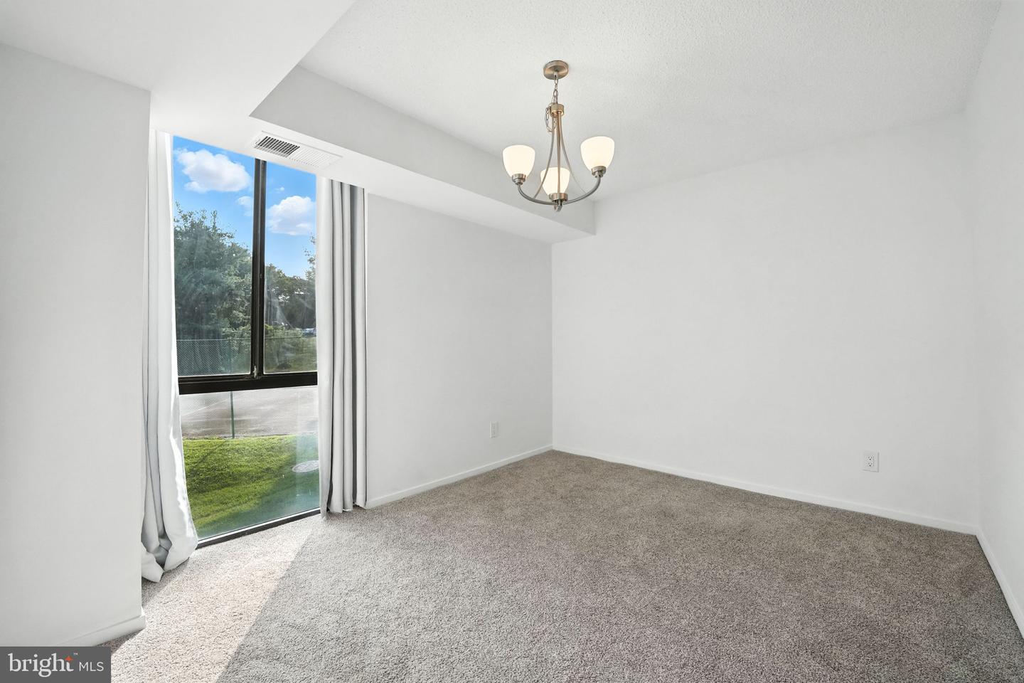 2311 PIMMIT DR #106, FALLS CHURCH, Virginia 22043, 1 Bedroom Bedrooms, ,1 BathroomBathrooms,Residential,For sale,2311 PIMMIT DR #106,VAFX2259154 MLS # VAFX2259154