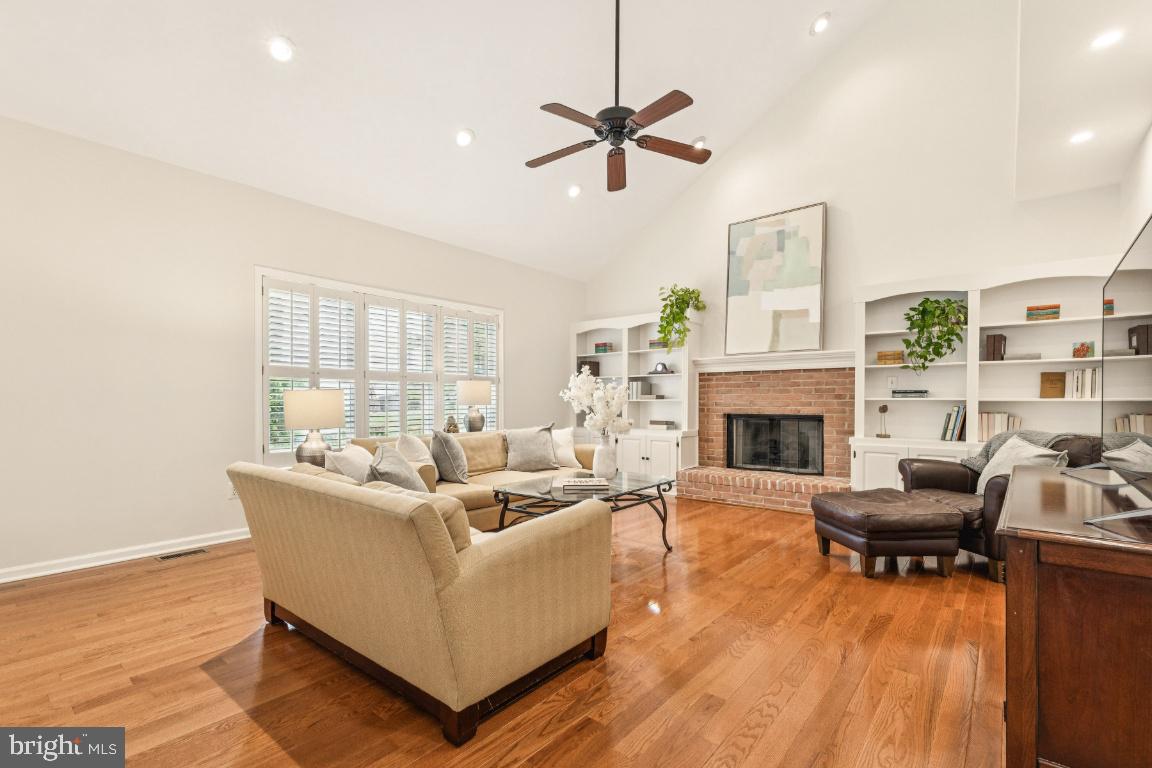 43534 HYLAND HILLS ST, CHANTILLY, Virginia 20152, 4 Bedrooms Bedrooms, ,3 BathroomsBathrooms,Residential,For sale,43534 HYLAND HILLS ST,VALO2103818 MLS # VALO2103818